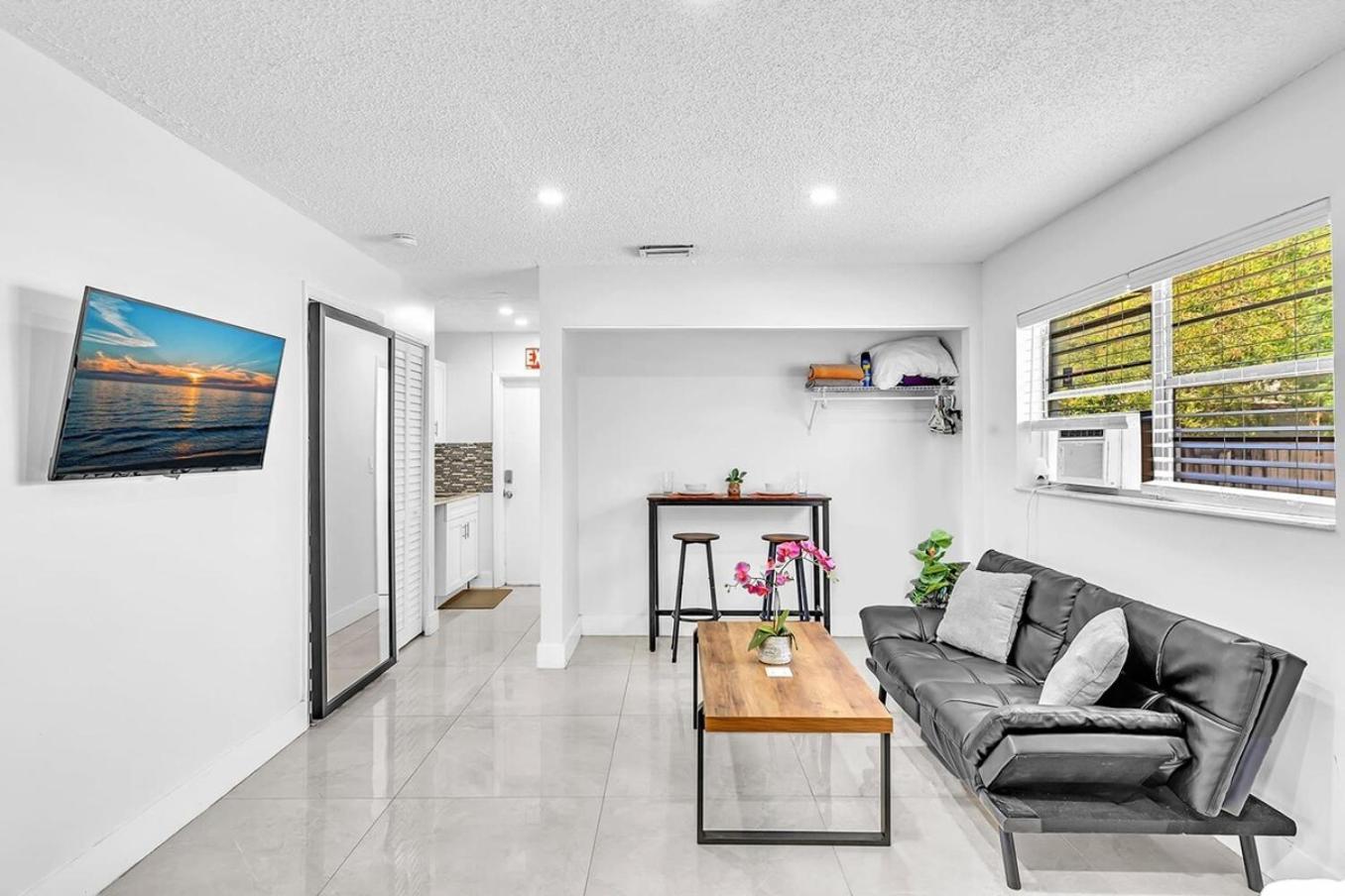 New 2 Bed Studio Close To Beach & Casino Ha04 ฮอลลีวูด ภายนอก รูปภาพ