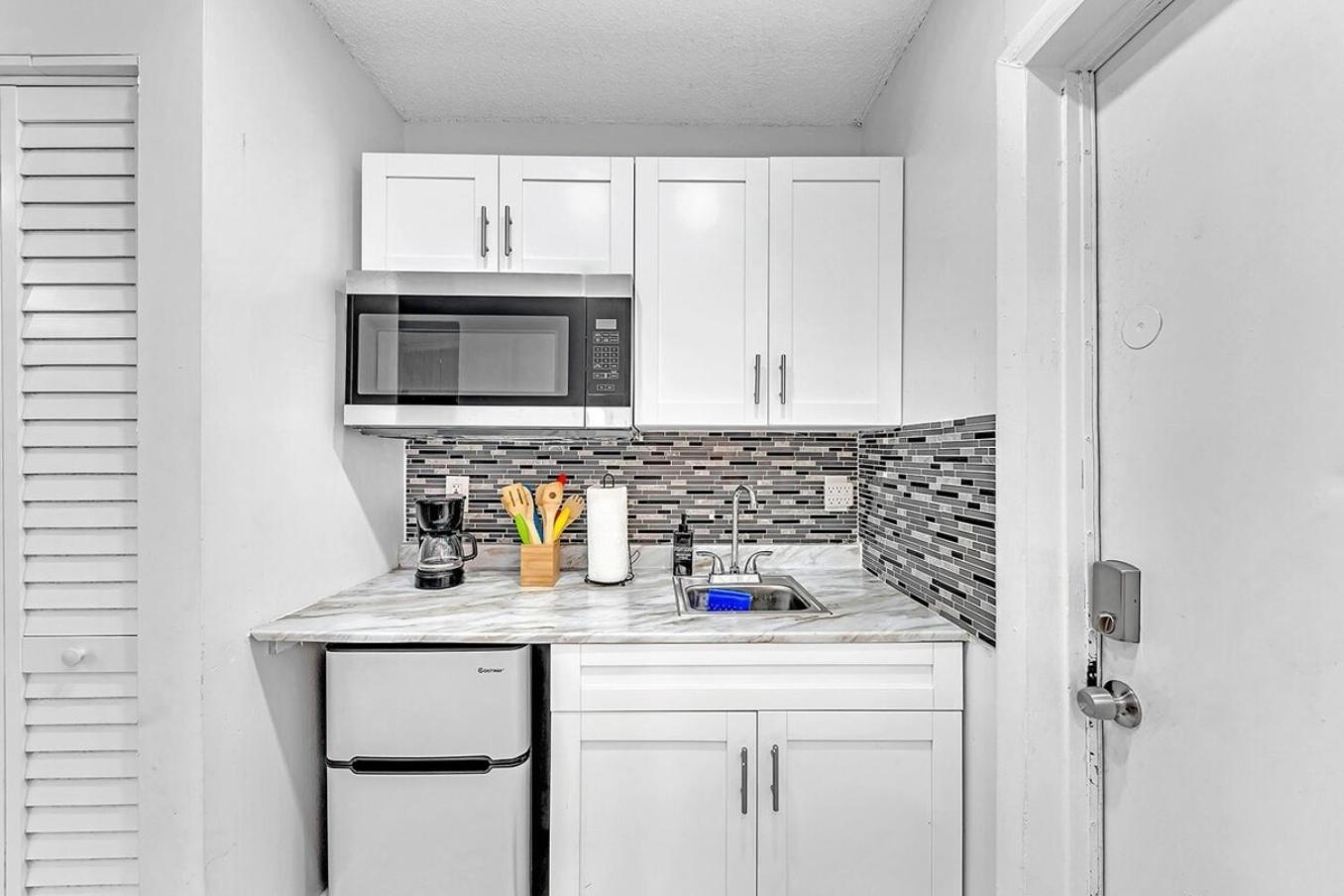 New 2 Bed Studio Close To Beach & Casino Ha04 ฮอลลีวูด ภายนอก รูปภาพ